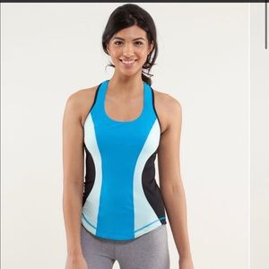 Lululemon Cardio Kick Tank
Beach Blanket Blue / Aquamarine / Black nwot size 4